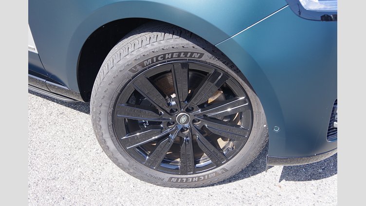 2024 認定中古車 Land Rover Range Rover ブリティッシュレーシンググリーン - サテンフィニッシュ P550 AWD PHEV（AT） スタンダードホイールベース Autobiography