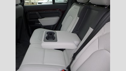 Defender 130 43