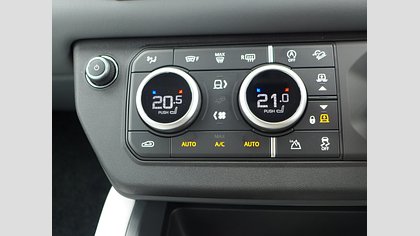Defender 130 52