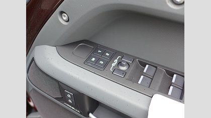 Defender 130 26