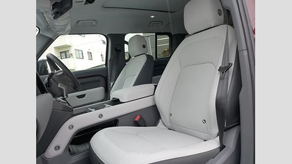Defender 130 35