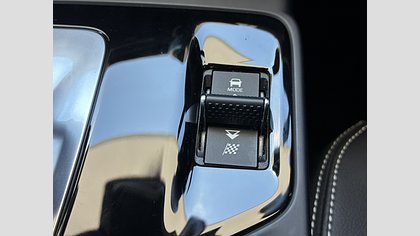 E-Pace 26