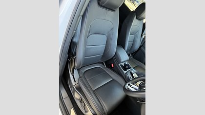 E-Pace 35
