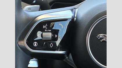 E-Pace 40