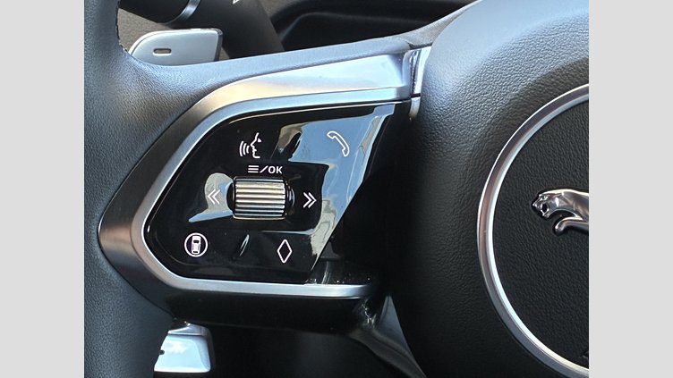 2024 認定中古車 Jaguar E-Pace Ostuni Pearl White (Ponte en contacto con tu concesionario para conocer la disponibilidad) D200 R-DYNAMIC SE