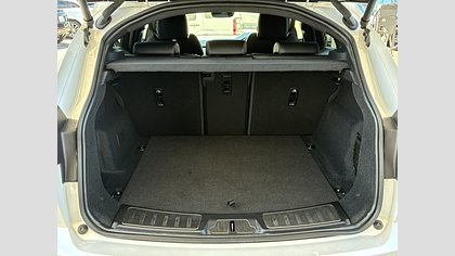E-Pace 4