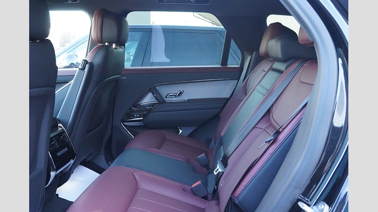 2024 認定中古車 Land Rover Range Rover Sport サントリーニブラック D300マイルドハイブリッド スタンダードホイールベース Dynamic SE
