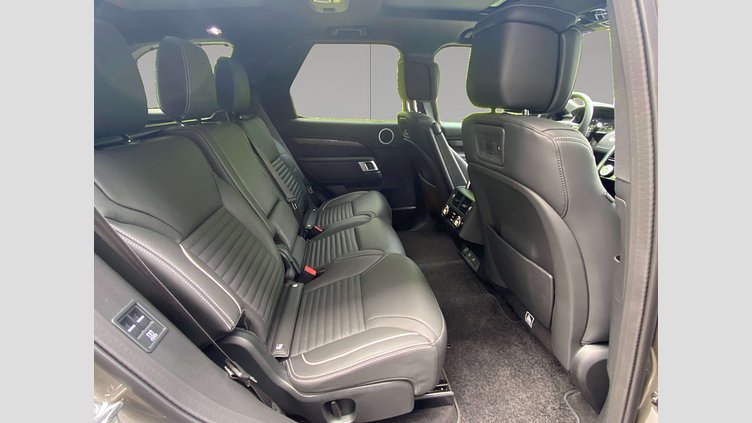 2024 Approved Land Rover Discovery Silicon Silver 3.0 literes, soros 6 hengeres dízel, 300LE, automata váltó, összkerékhajtás Metropolitan Edition D300