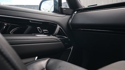 Range Rover 11