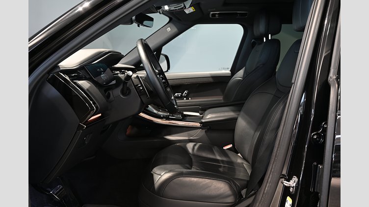 2024 Begagnad Land Rover Range Rover Sport Santorini Black AWD P460e Dynamic HSE