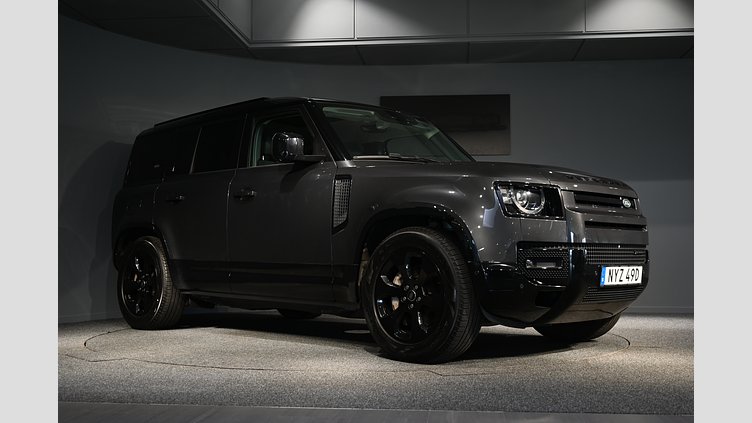 2023 Begagnad Land Rover Defender 110 Carpathian Grey AWD 3.0 AWD SWB X-Dynamic SE 300PS