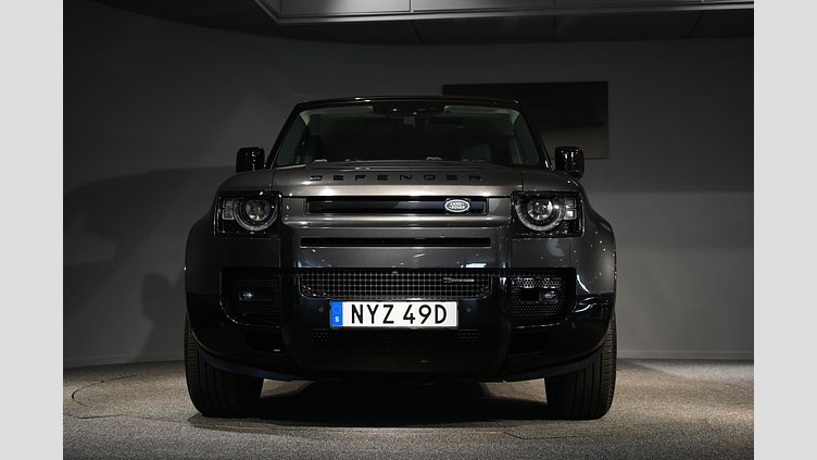 2023 Begagnad Land Rover Defender 110 Carpathian Grey AWD 3.0 AWD SWB X-Dynamic SE 300PS