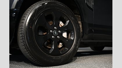 Defender 110 8