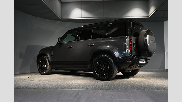 2023 Begagnad Land Rover Defender 110 Carpathian Grey AWD 3.0 AWD SWB X-Dynamic SE 300PS