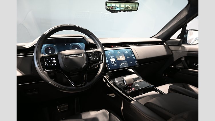 2024 Begagnad Land Rover Range Rover Sport Santorini Black AWD P550e Autobiography