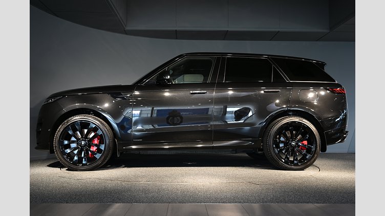 2024 Begagnad Land Rover Range Rover Sport Santorini Black AWD P550e Autobiography