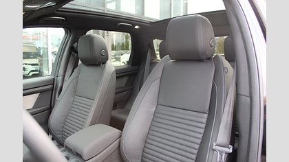 Discovery Sport 11