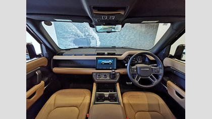 Defender 110 2