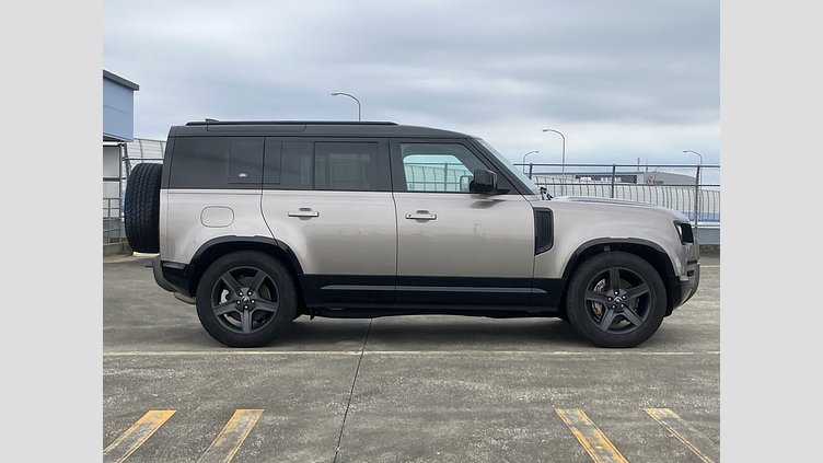 2023 認定中古車 Land Rover Defender 110 ランタオブロンズ D300 AWD（AT） X-DYNAMIC HSE