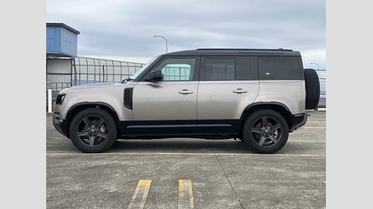 Defender 110 4