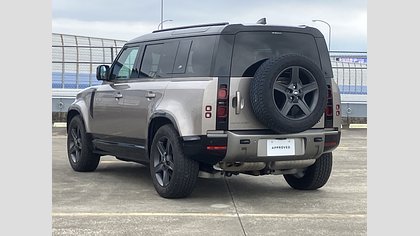 Defender 110 7