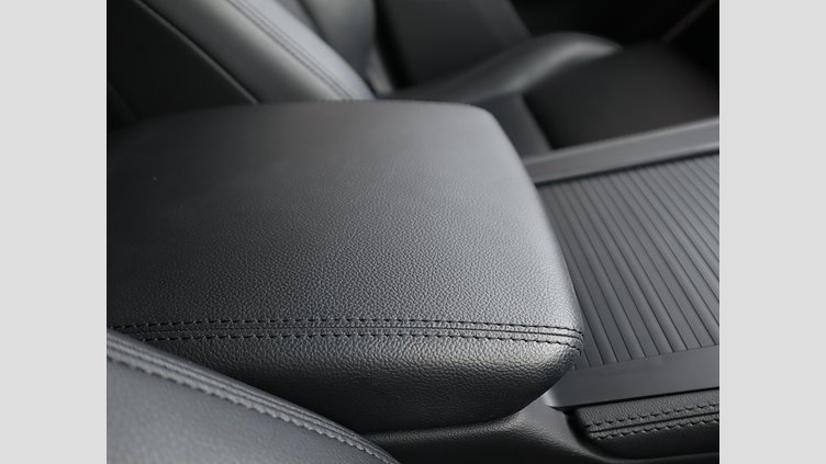 2021 認定中古車 Jaguar F-Pace ユーロンホワイト P250 AWD（オートマチック） S
