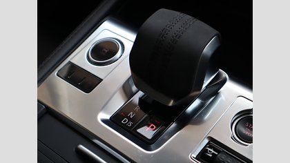F-Pace 49