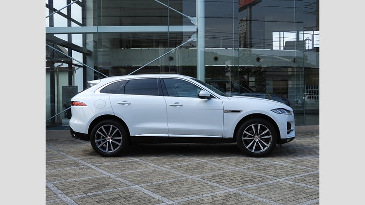 2021 認定中古車 Jaguar F-Pace ユーロンホワイト P250 AWD（オートマチック） S
