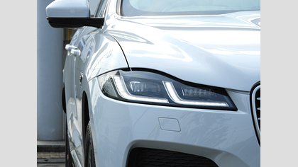 F-Pace 8