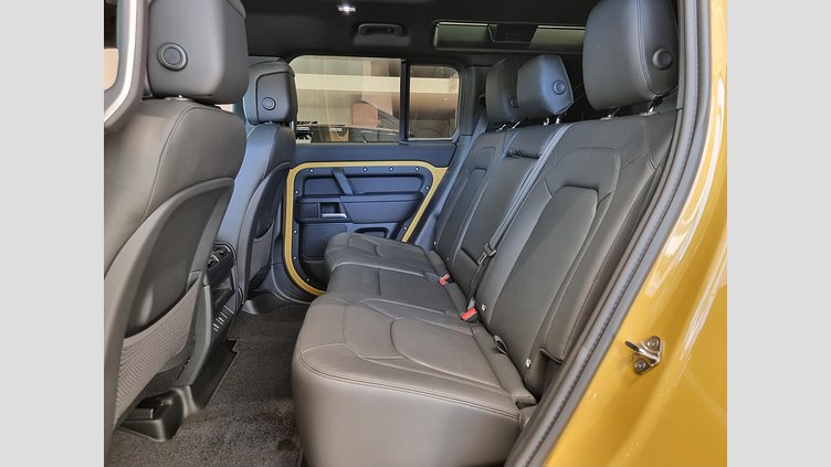 2026 Nova vozila Land Rover Defender 110 Deep Sandglow Yellow D350 AWD AUTOMATIC MHEV TROPHY EDITION