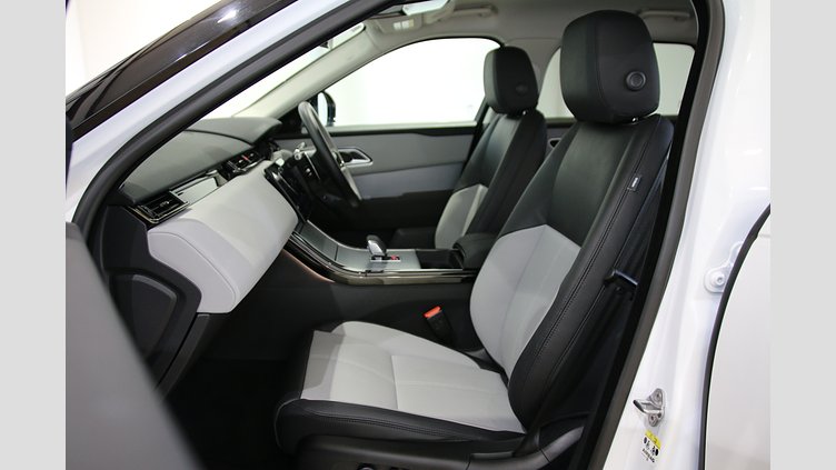 2025 認定中古車 Land Rover Range Rover Velar オストゥーニパールホワイト D200マイルドハイブリッド（ディーゼル） S