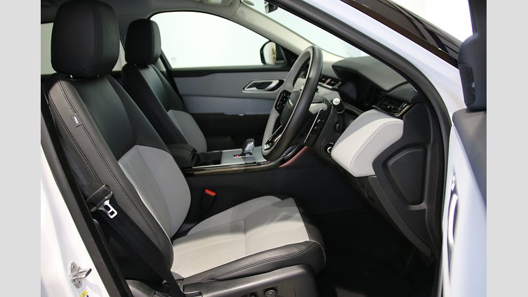 2025 認定中古車 Land Rover Range Rover Velar オストゥーニパールホワイト D200マイルドハイブリッド（ディーゼル） S