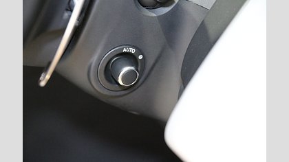 Range Rover Velar 35