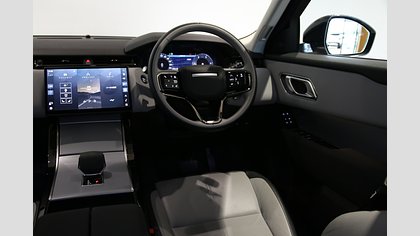 Range Rover Velar 21