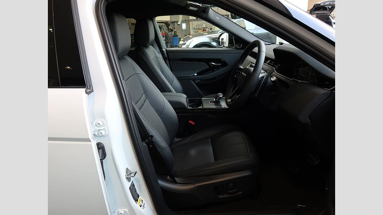 2024 認定中古車 Land Rover Range Rover Evoque フジホワイト D200マイルドハイブリッド（ディーゼル） Standard Wheelbase DYNAMIC SE
