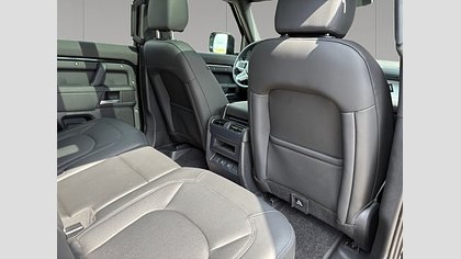 Defender 110 9