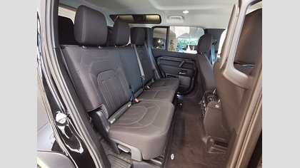Defender 110 4
