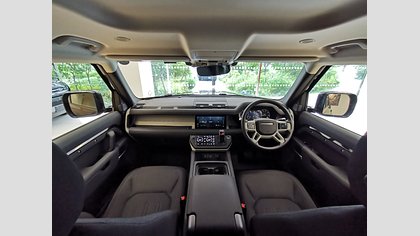 Defender 110 3