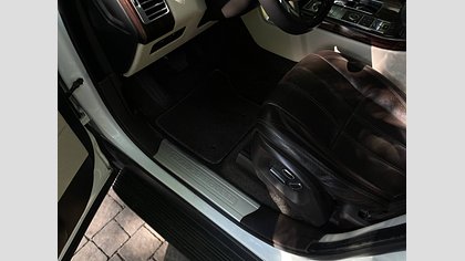 Range Rover 11