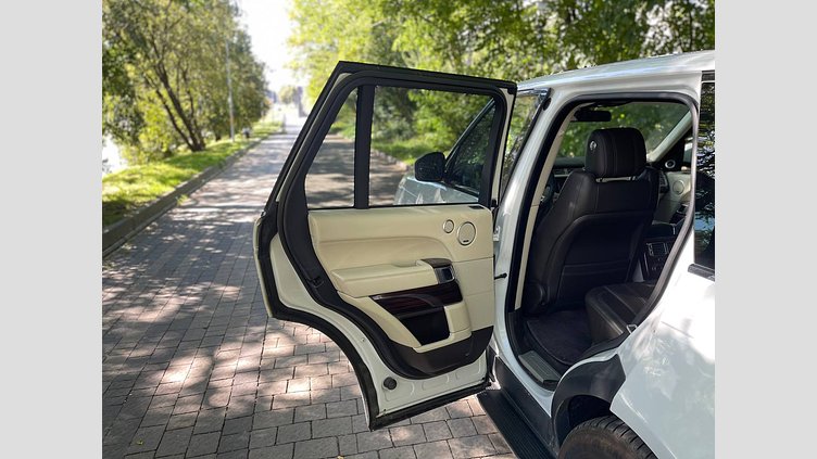 2015 Вживаний Land Rover Range Rover Fuji White 3.0 litre V6 Diesel Aut