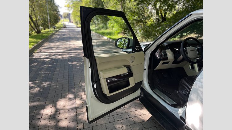 2015 Вживаний Land Rover Range Rover Fuji White 3.0 litre V6 Diesel Aut