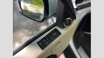 Range Rover 9