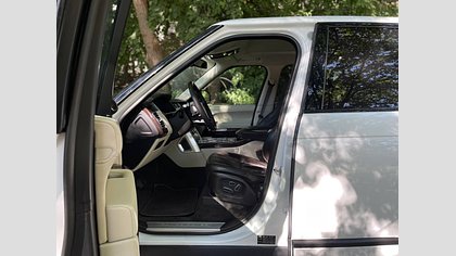 Range Rover 10