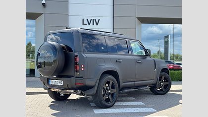 Defender 110 3