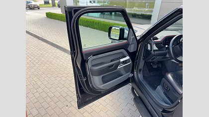 Defender 110 5