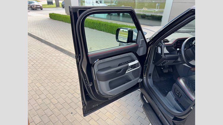 2020 Вживаний Land Rover Defender 110 Fuji White 3.0 litre i6P​ 110