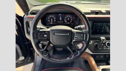 Defender 110 8