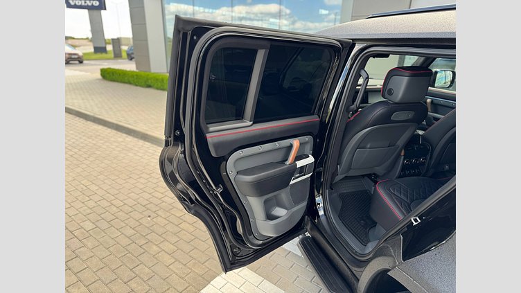 2020 Вживаний Land Rover Defender 110 Fuji White 3.0 litre i6P​ 110