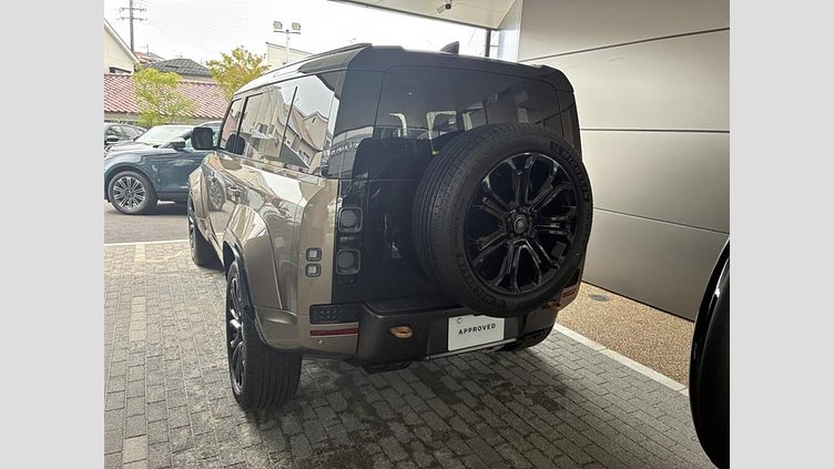 2025 認定中古車 Land Rover Defender 110 ペトラカッパー P635 ガソリンV8マイルドハイブリッド OCTA