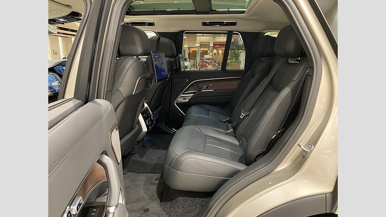 2024 認定中古車 Land Rover Range Rover バトゥミゴールド P550 AWD PHEV（AT） スタンダードホイールベース Autobiography